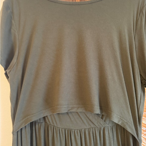 Medium Nursing/Breastfeeding Mama Bundle 3 Dresses, Cover, Robe & Nightgown Lot - Picture 2 of 16